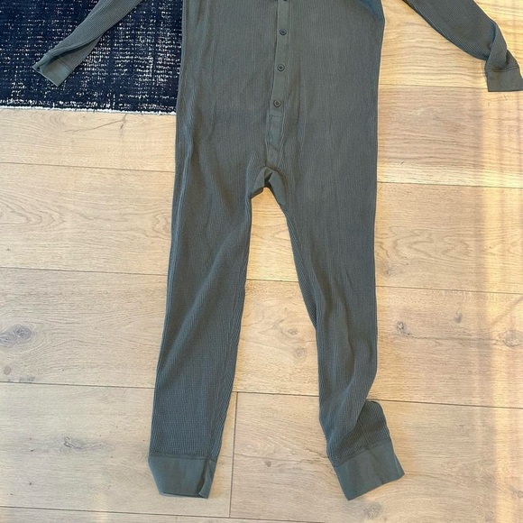 American Apparel Men’s Onesie - Picture 4 of 4